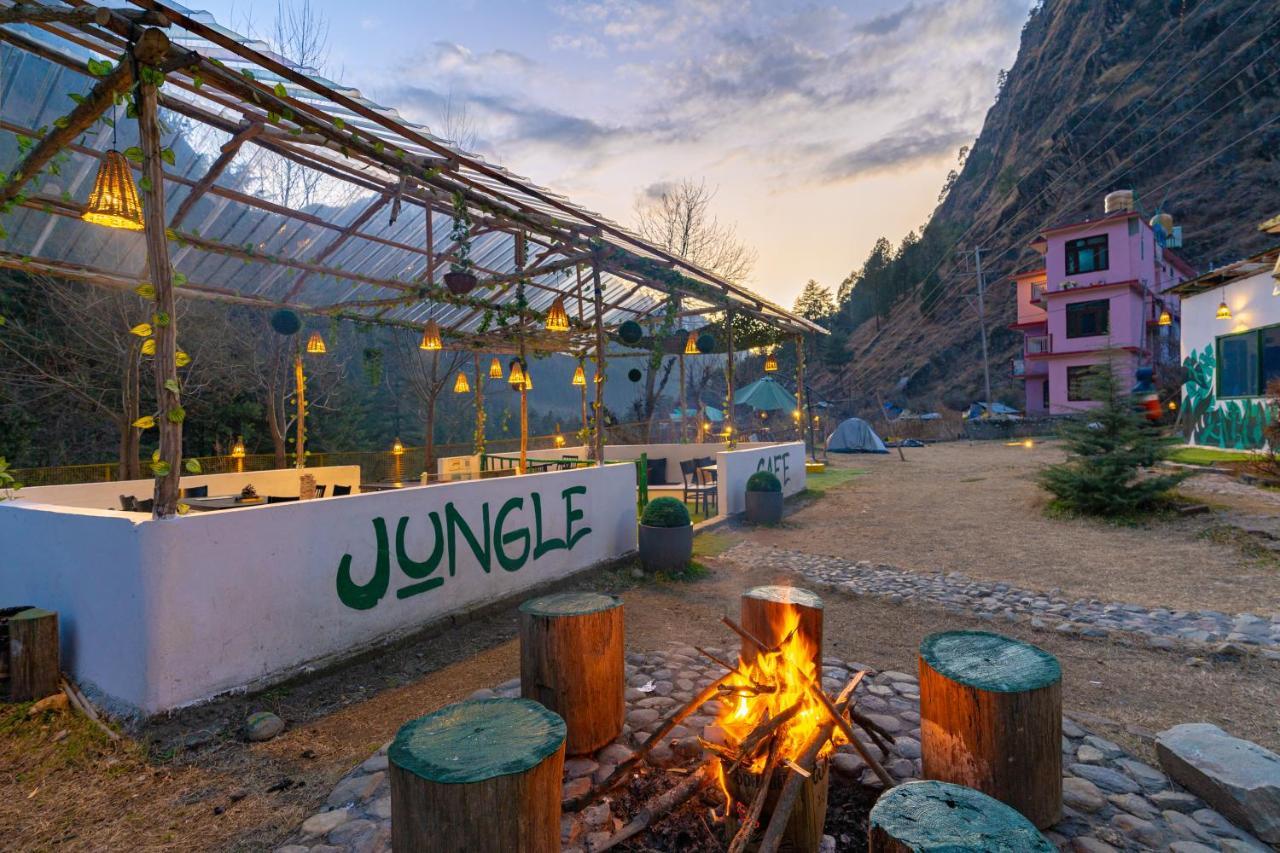 Jungle Hostel By Whoopers كاسول المظهر الخارجي الصورة