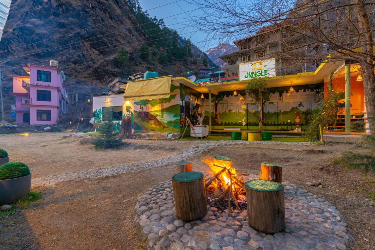 Jungle Hostel By Whoopers كاسول المظهر الخارجي الصورة